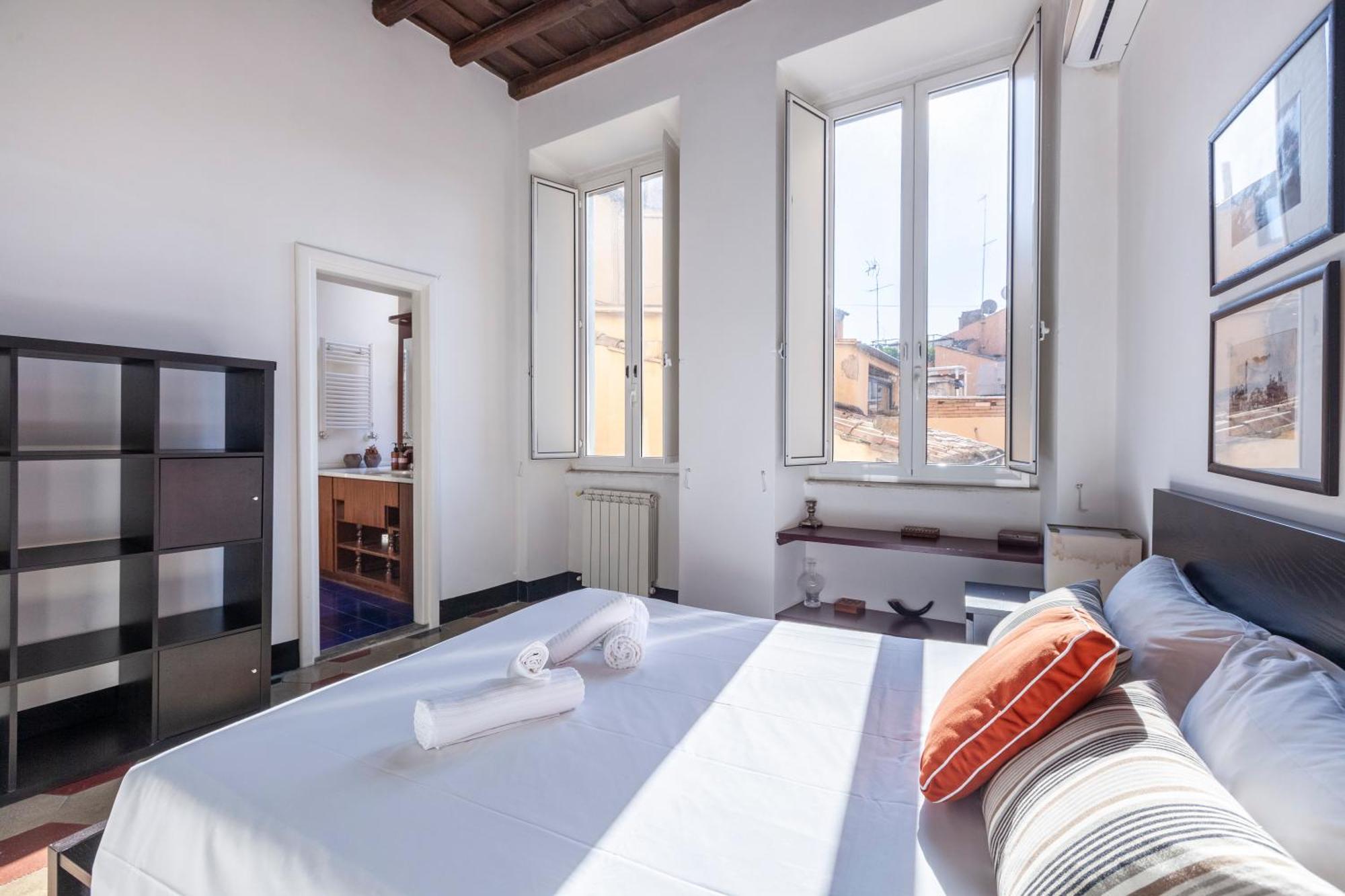 Spanish Steps Charming Apartment Рим Екстер'єр фото