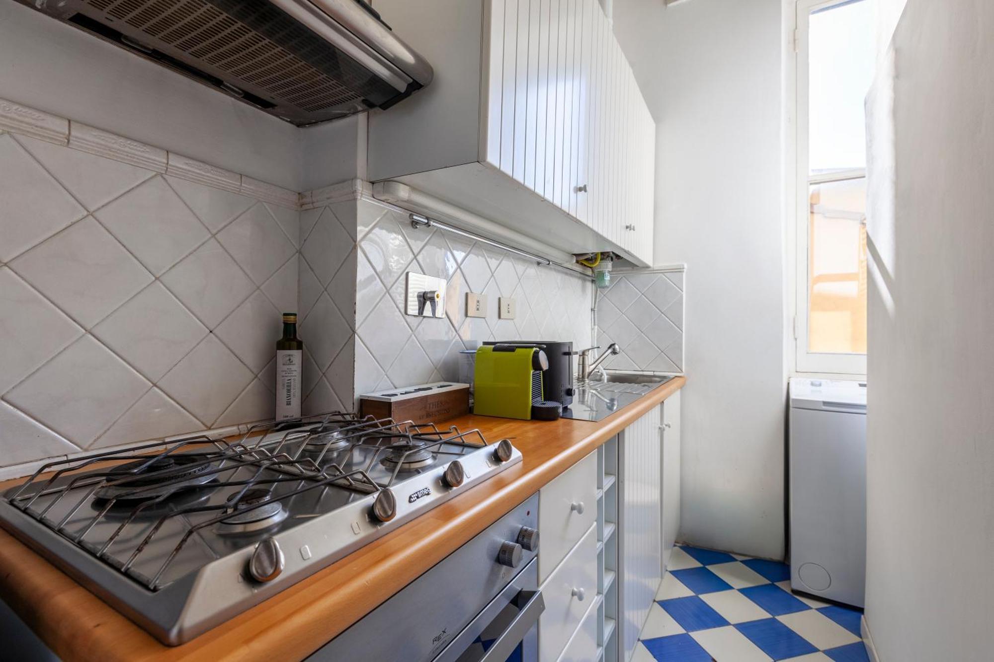 Spanish Steps Charming Apartment Рим Екстер'єр фото