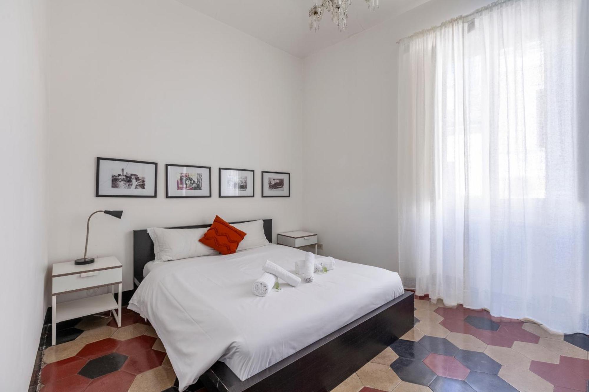 Spanish Steps Charming Apartment Рим Екстер'єр фото