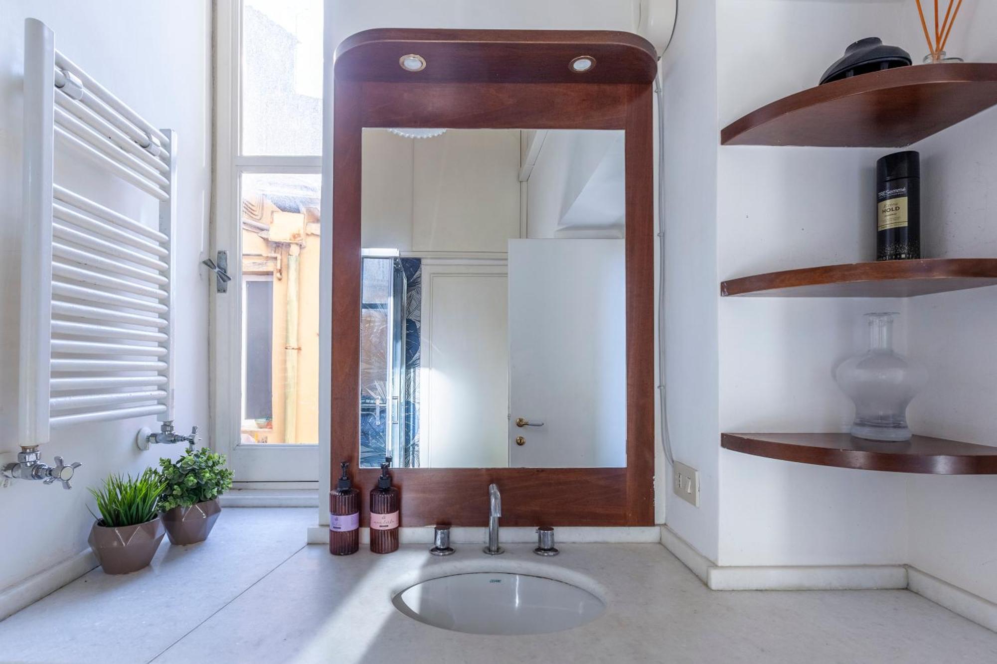 Spanish Steps Charming Apartment Рим Екстер'єр фото